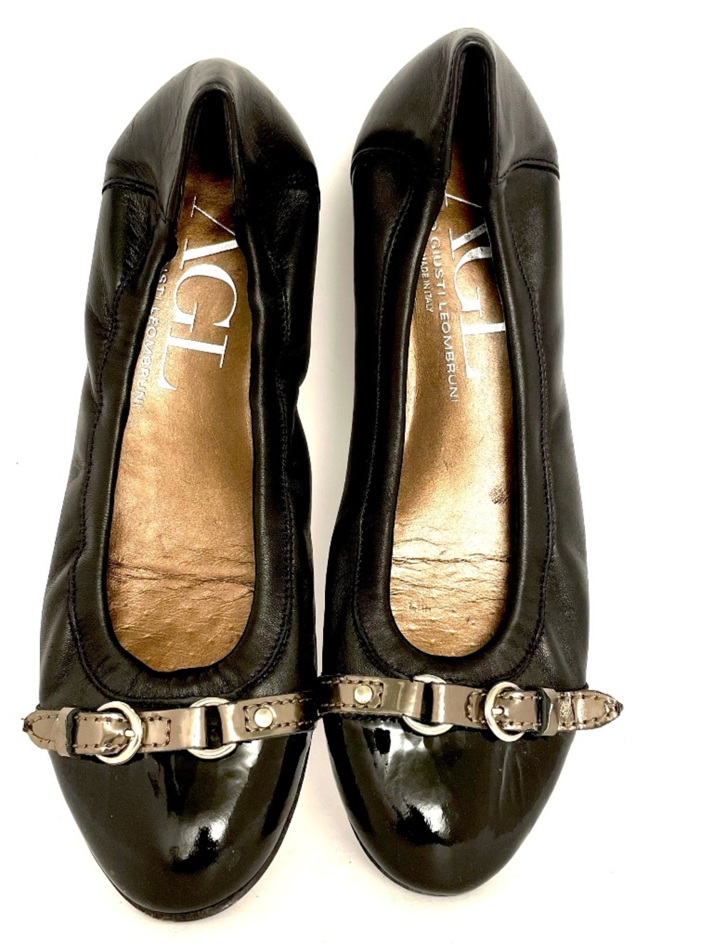 AGL USED FLATS SIZE 39.5